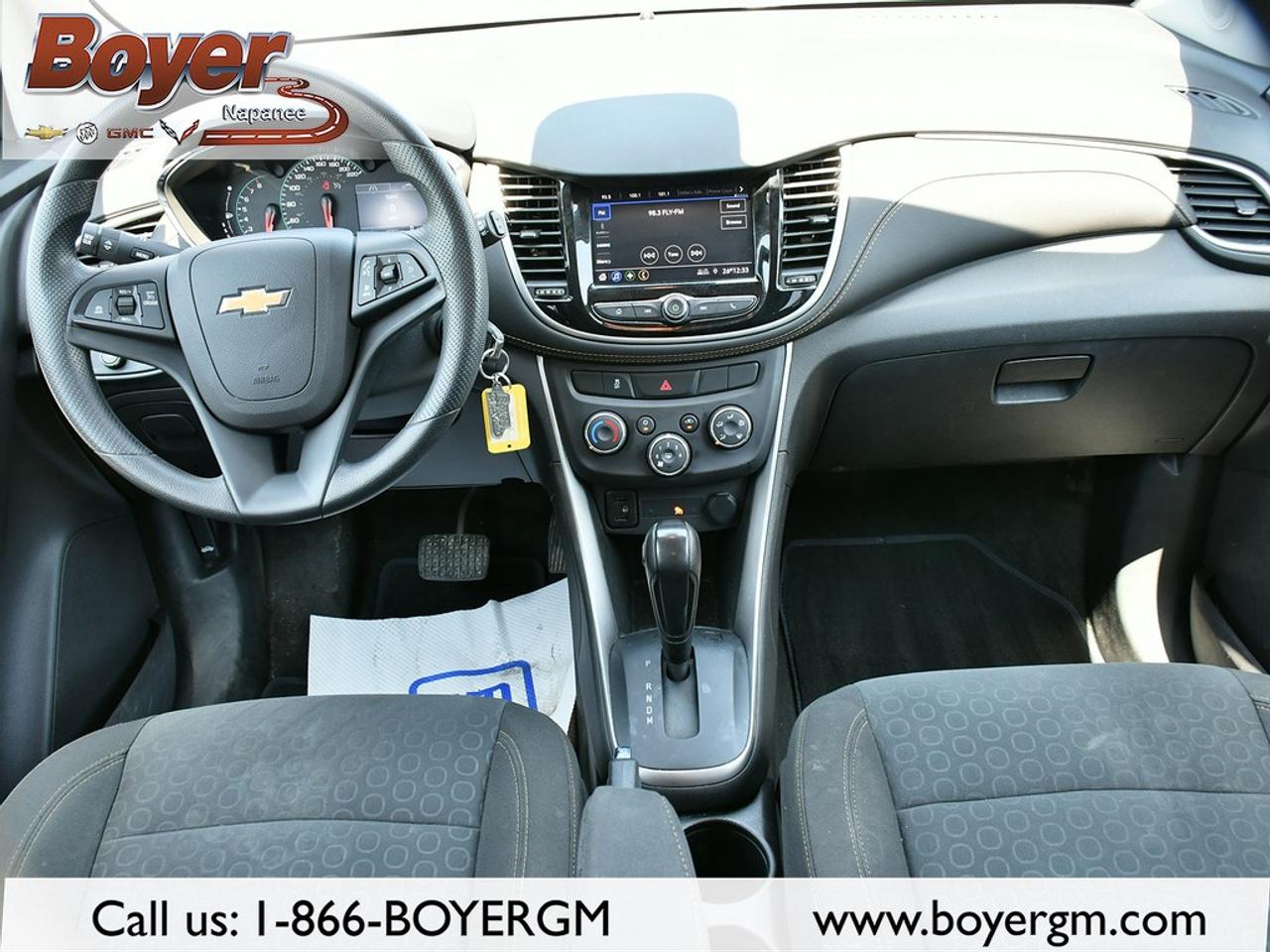 2021 Chevrolet Trax LS AWD Photo