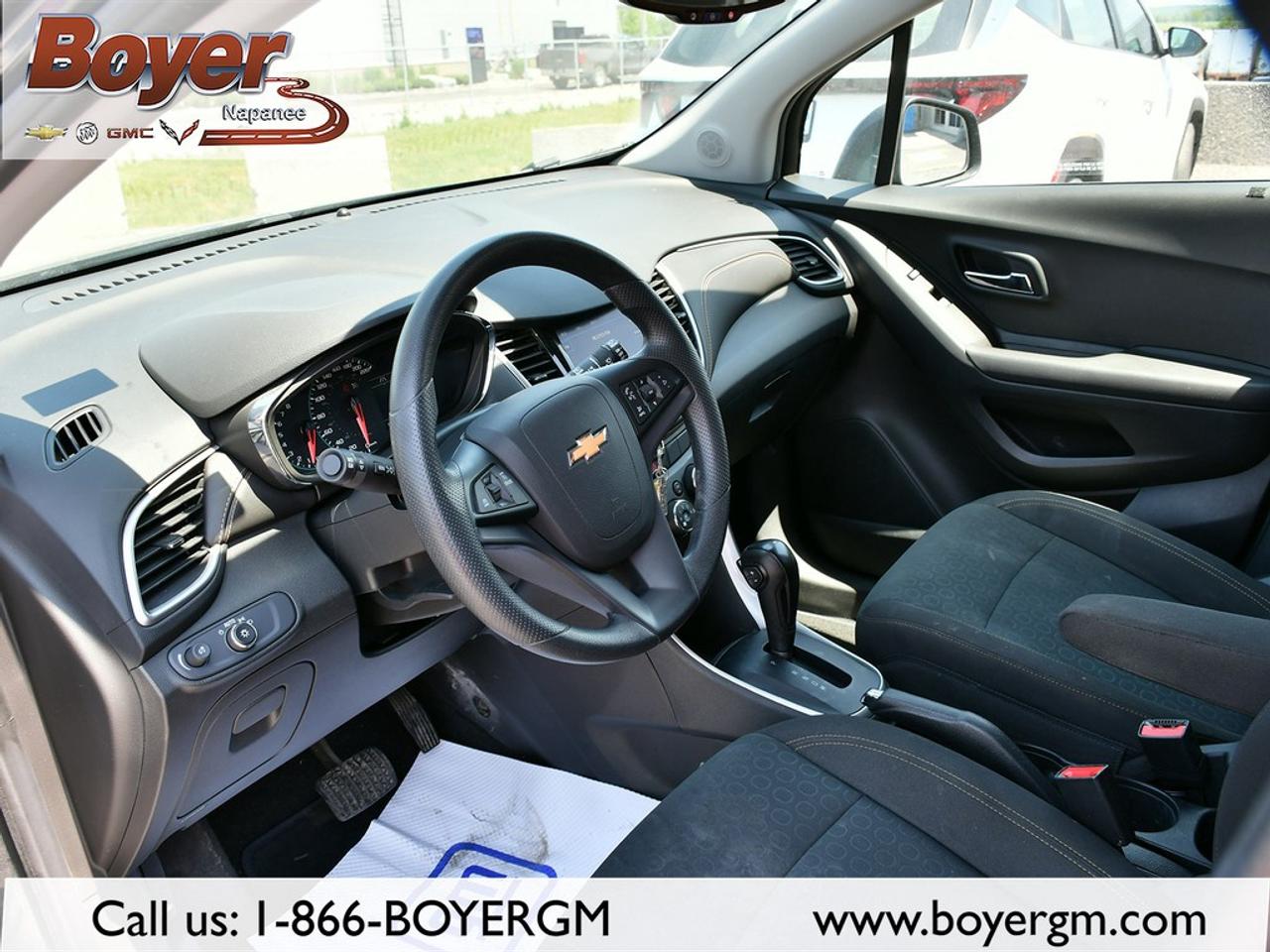 2021 Chevrolet Trax LS AWD Photo