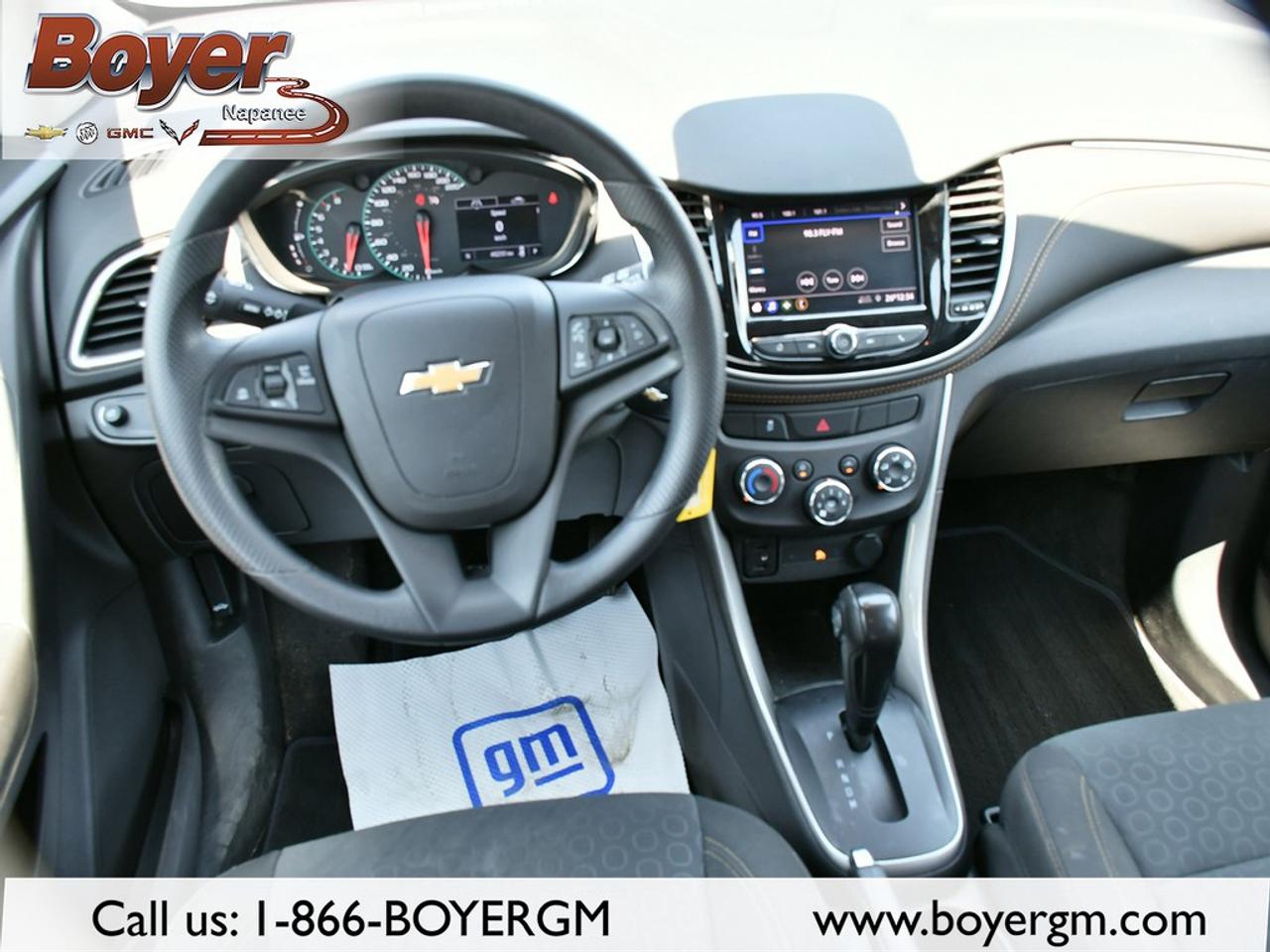 2021 Chevrolet Trax LS AWD Photo