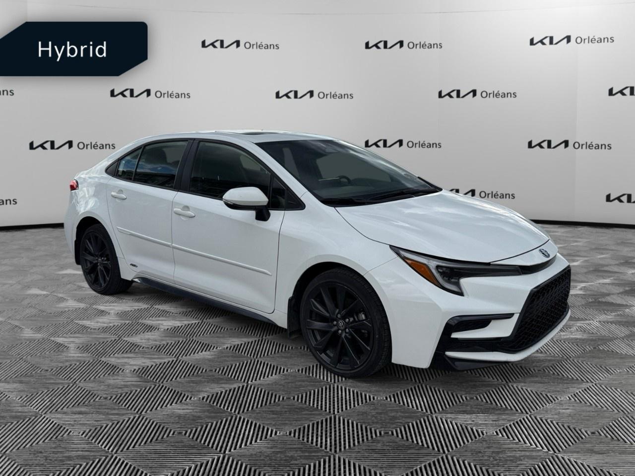 2023 Toyota Corolla Hybrid SE AWD (GS) Photo