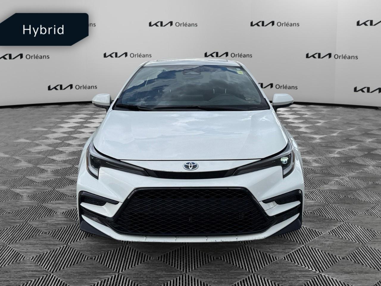 2023 Toyota Corolla Hybrid SE AWD (GS) Photo