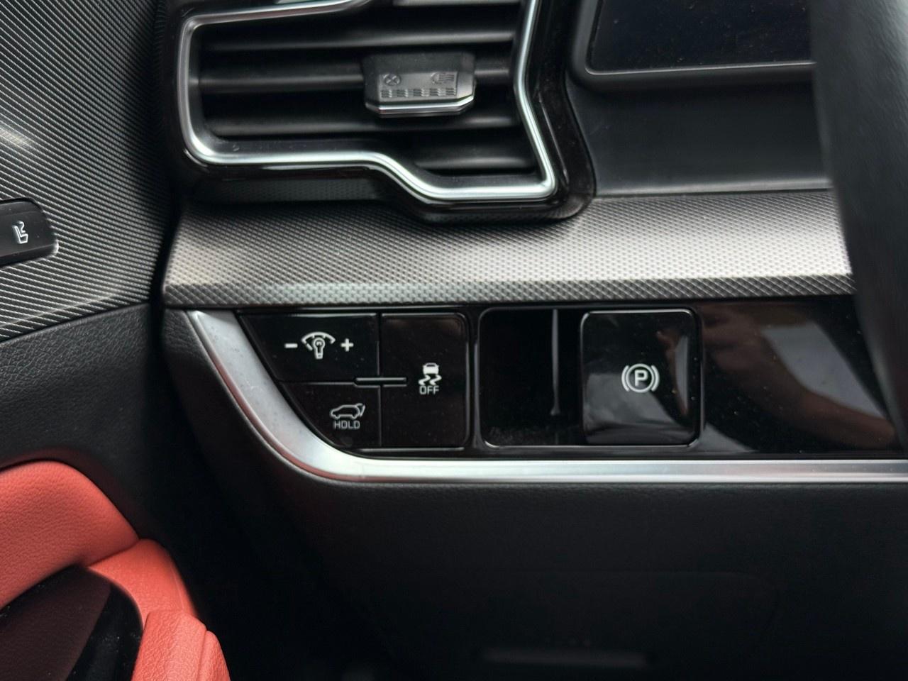 2024 Kia Sportage EX Premium AWD w/Red Interior Photo