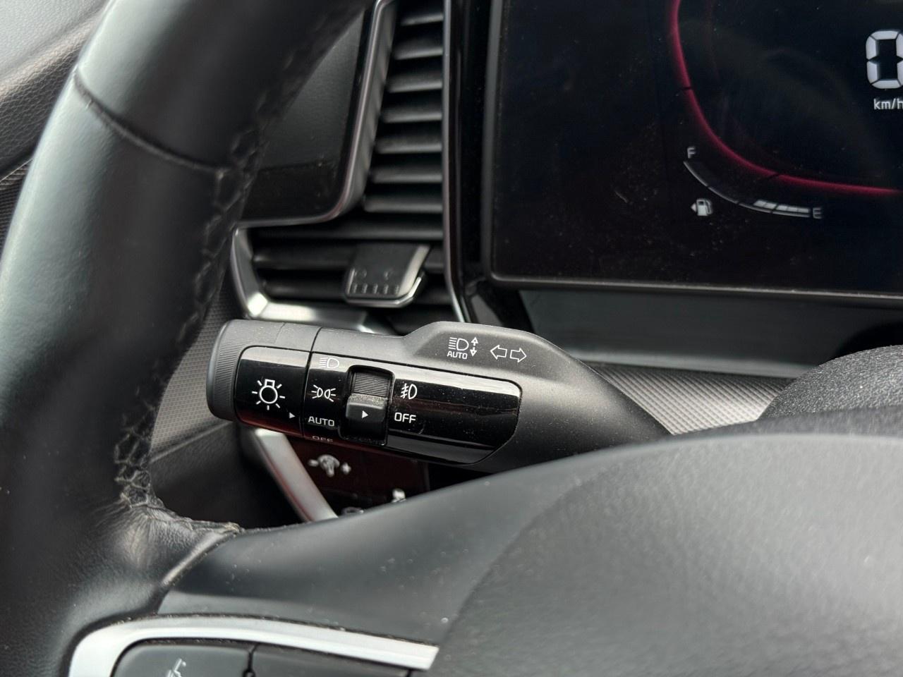 2024 Kia Sportage EX Premium AWD w/Red Interior Photo