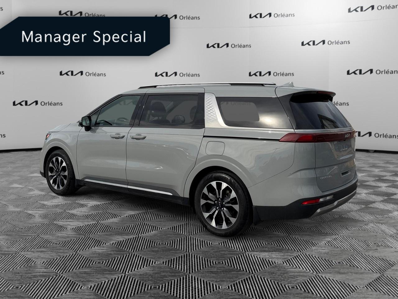 2024 Kia Carnival EX  FWD Photo2