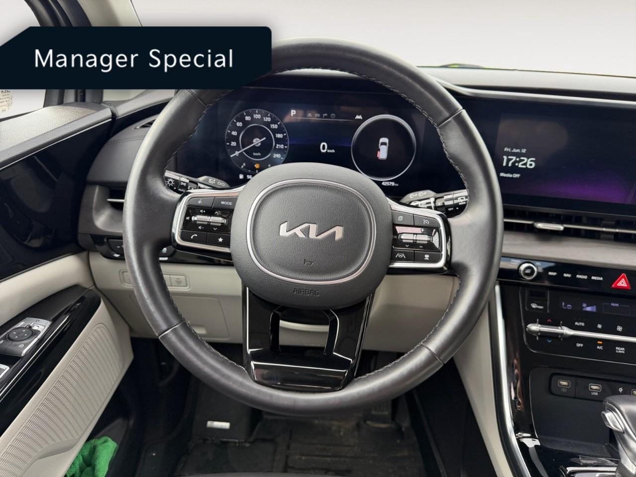 2024 Kia Carnival EX  FWD Photo