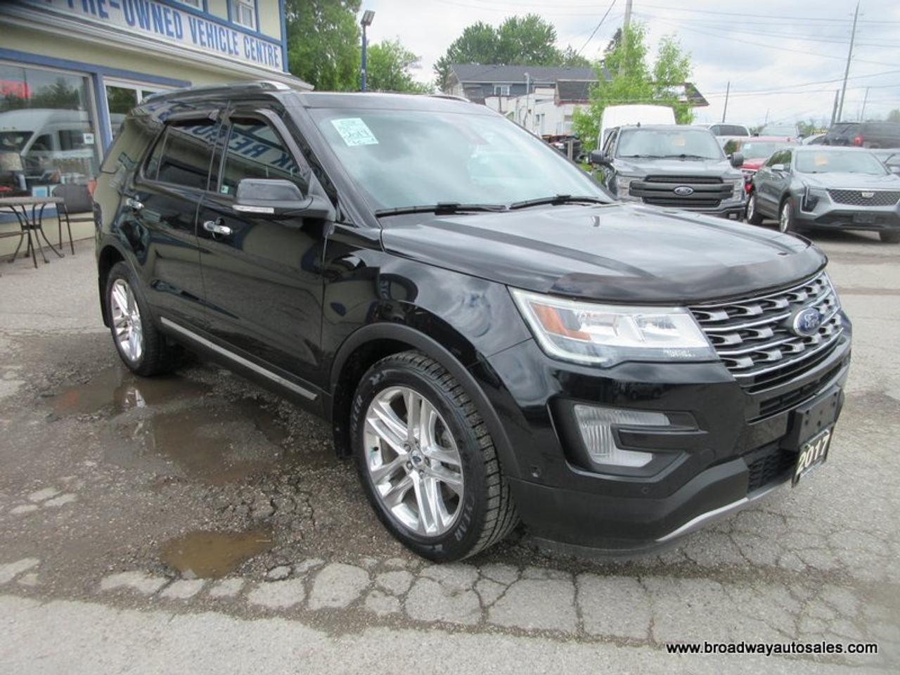 2017 Ford Explorer FOUR-WHEEL DRIVE LIMITED-EDITION 7 PASSENGER 3.5L - V6.. BENCH & 3RD ROW.. NAVIGATION.. DUAL SUNROOF.. LEATHER.. HEATED/AC SEATS.. SONY AUDIO.. Photo4
