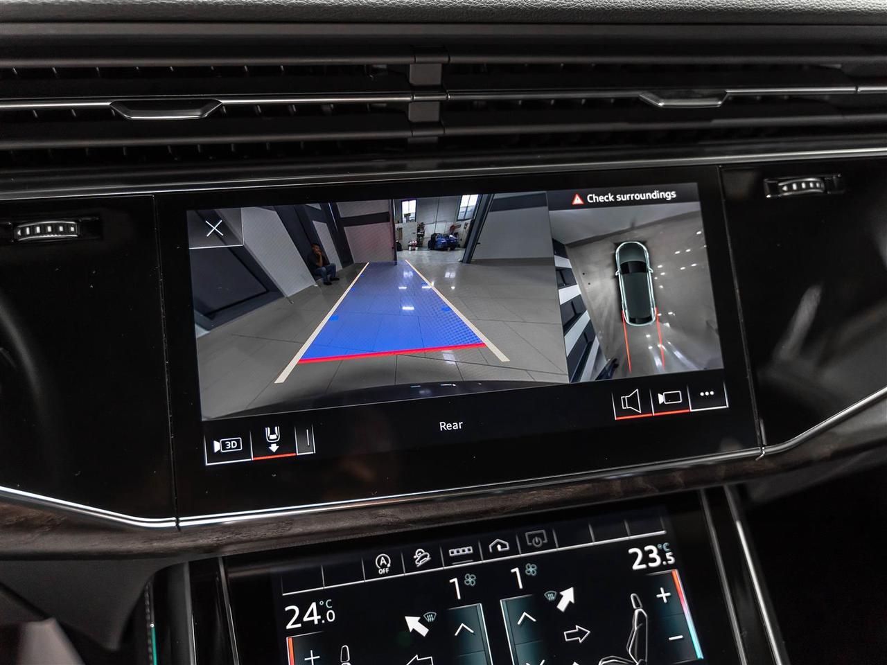 2023 Audi Q8 Progressiv|S-Line|Black Optics Pkg|Audi Certified Photo