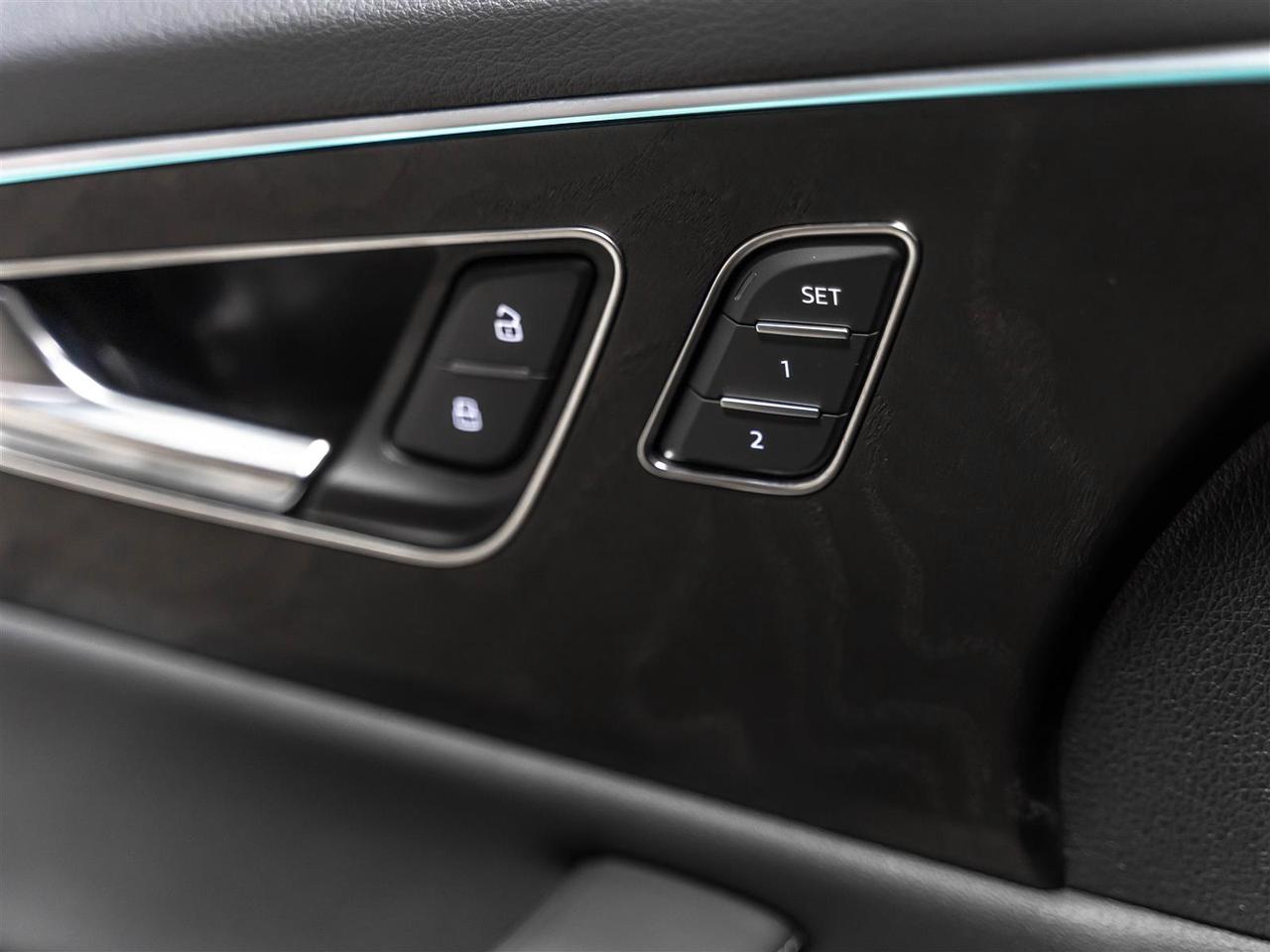 2023 Audi Q8 Progressiv|S-Line|Black Optics Pkg|Audi Certified Photo
