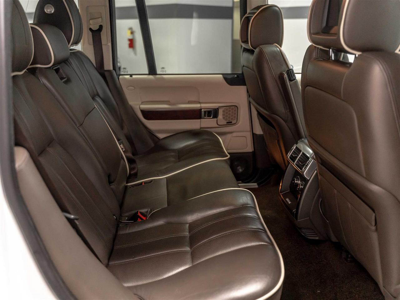2011 Land Rover Range Rover HSE|5.0L V8|Rear Entertainment|Extensive Dealer Servicing Photo
