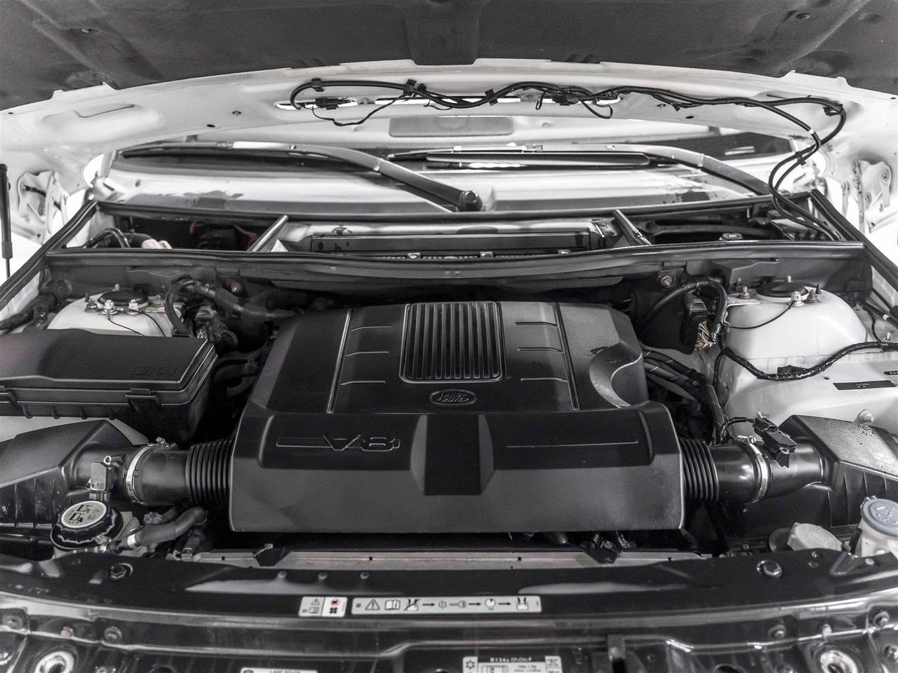 2011 Land Rover Range Rover HSE|5.0L V8|Rear Entertainment|Extensive Dealer Servicing Photo