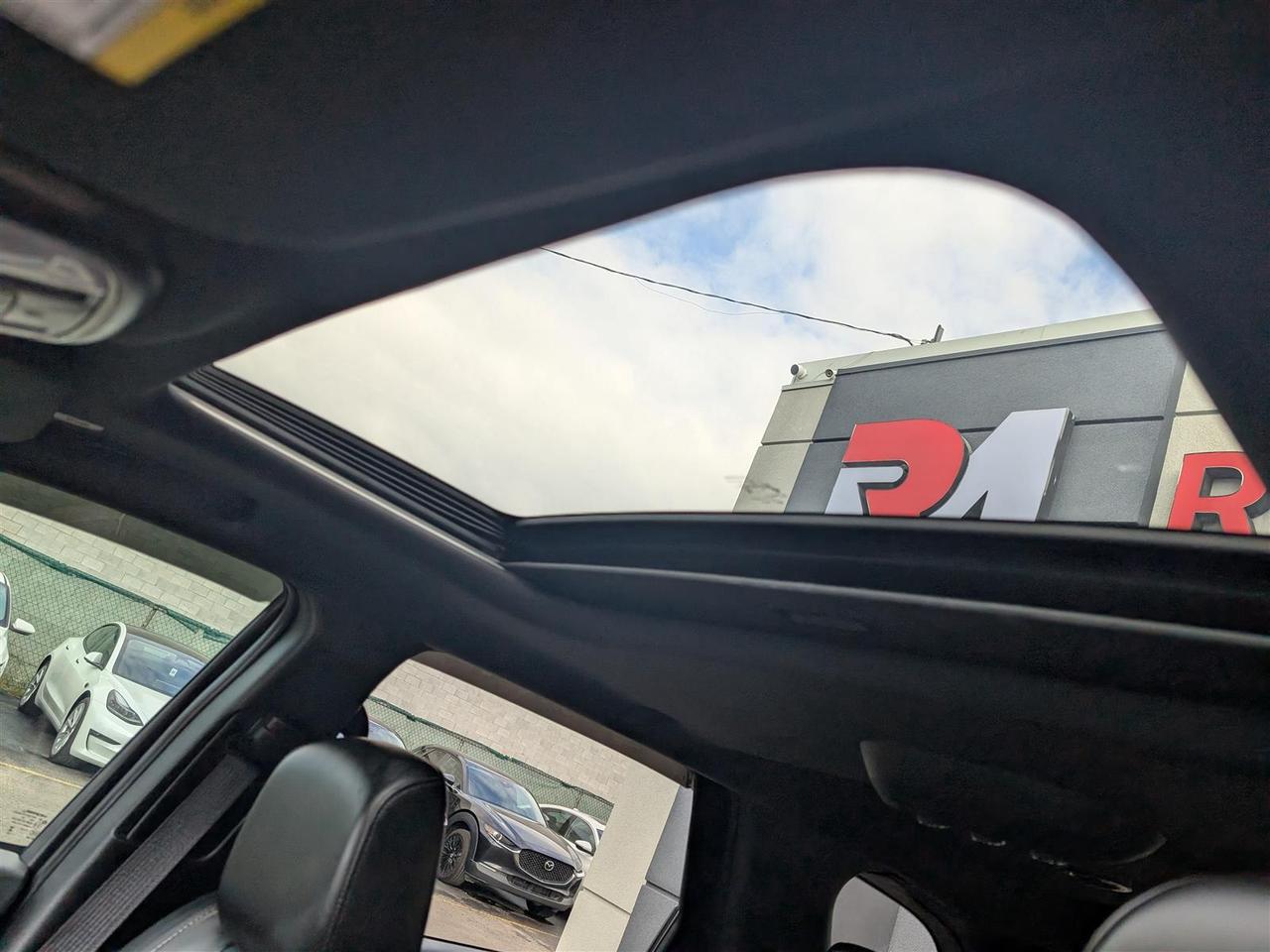 2024 Dodge Durango GT PLUS - 6 PASS - NAVI - SUNROOF - TECH FEATS Photo