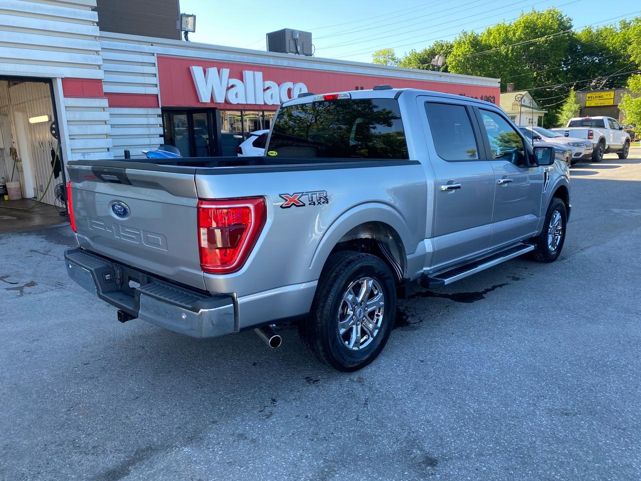 2022 Ford F-150 XLT | SuperCrew | 4x4 | Apple CarPlay | Android Auto Photo
