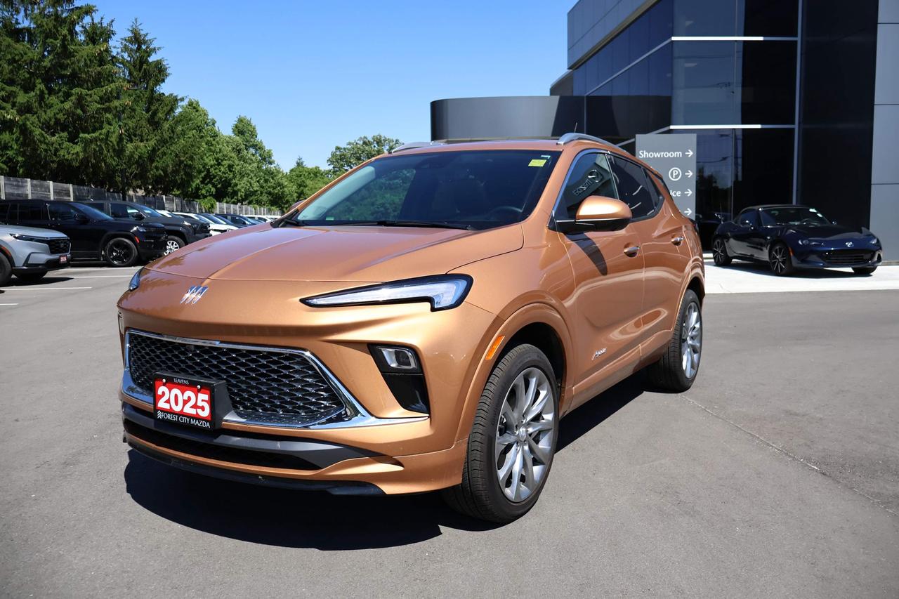 2025 Buick Encore GX Avenir Photo0