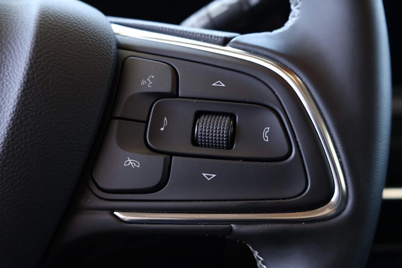 2025 Buick Encore GX Avenir Photo