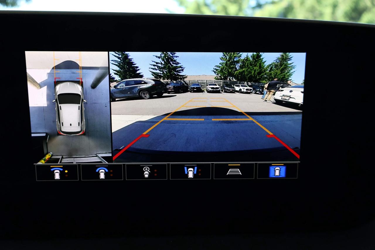 2025 Buick Encore GX Avenir Photo
