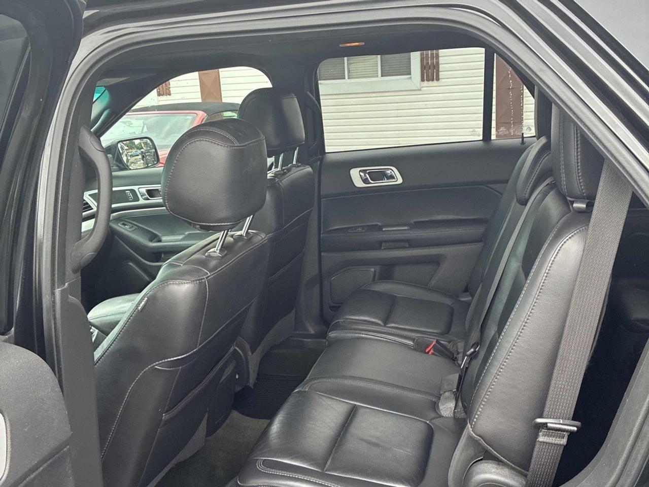 2013 Ford Explorer XLT - NO ACCIDENTS - TWO OWNERS Photo