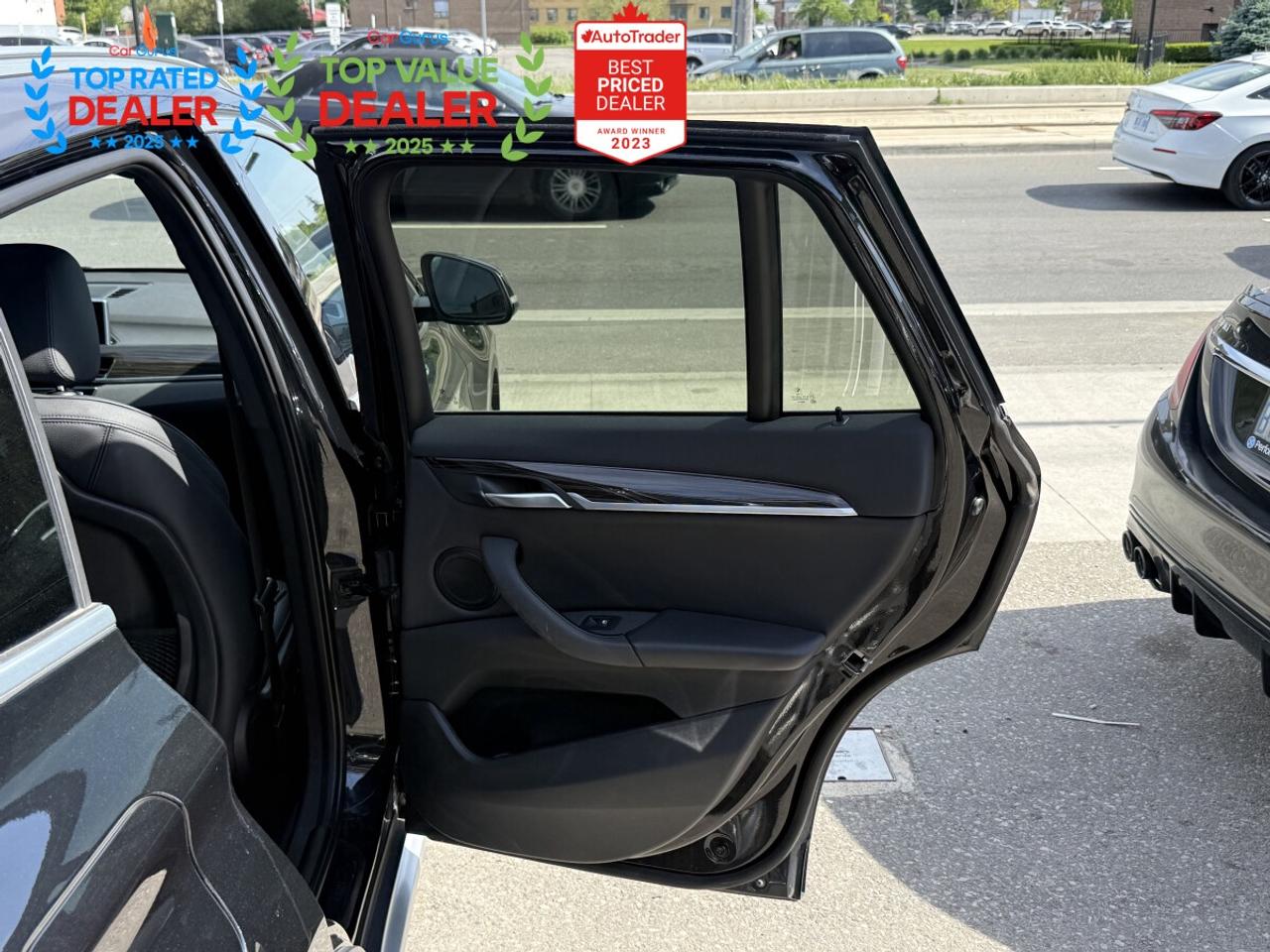 2019 BMW X1 PREMIUM PKG | SERVICED AT BMW | PANO | CARPLAY Photo