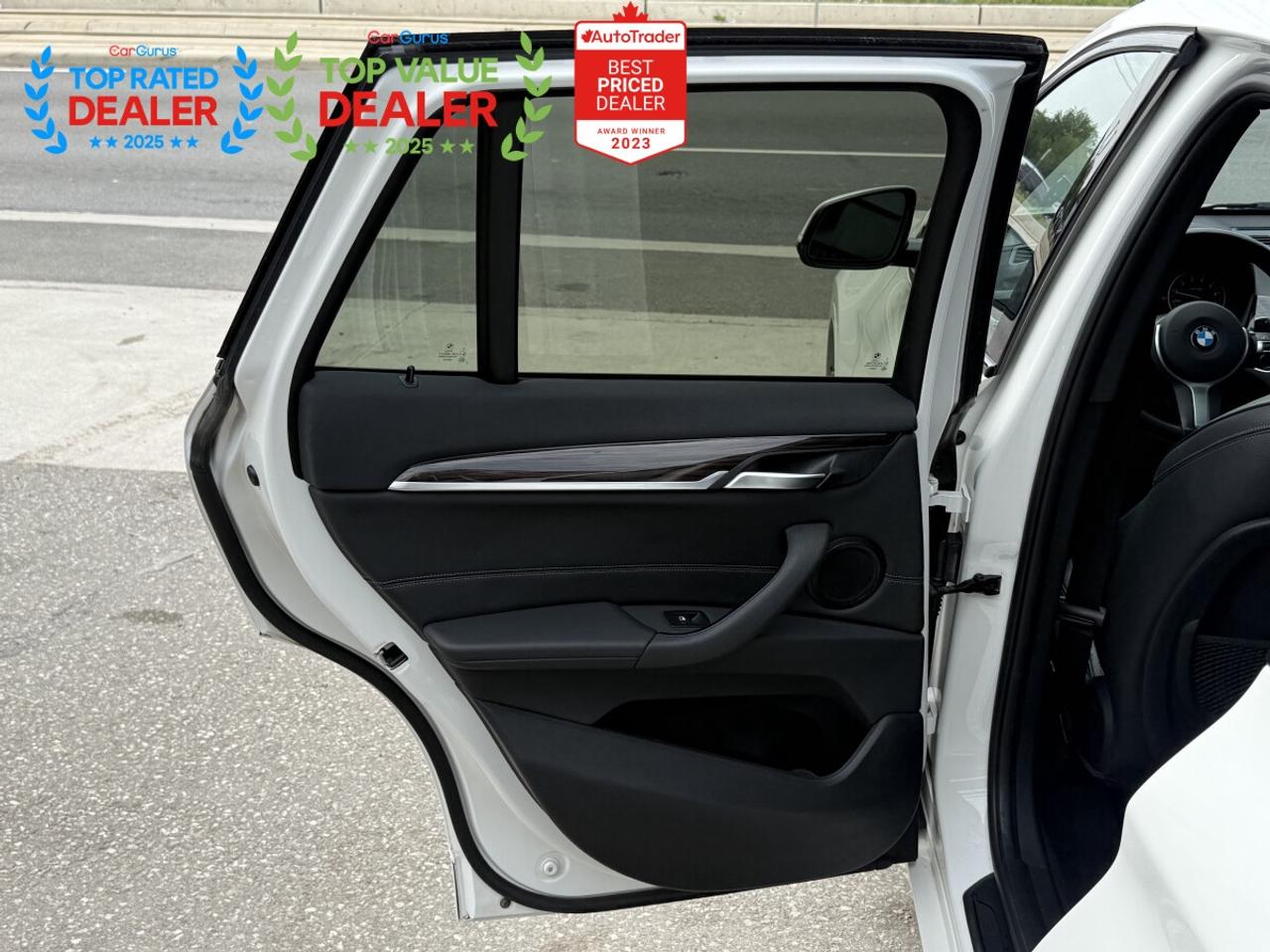 2018 BMW X1 //M PKG | PANO | REAR CAMERA | HEATED WHEEL Photo