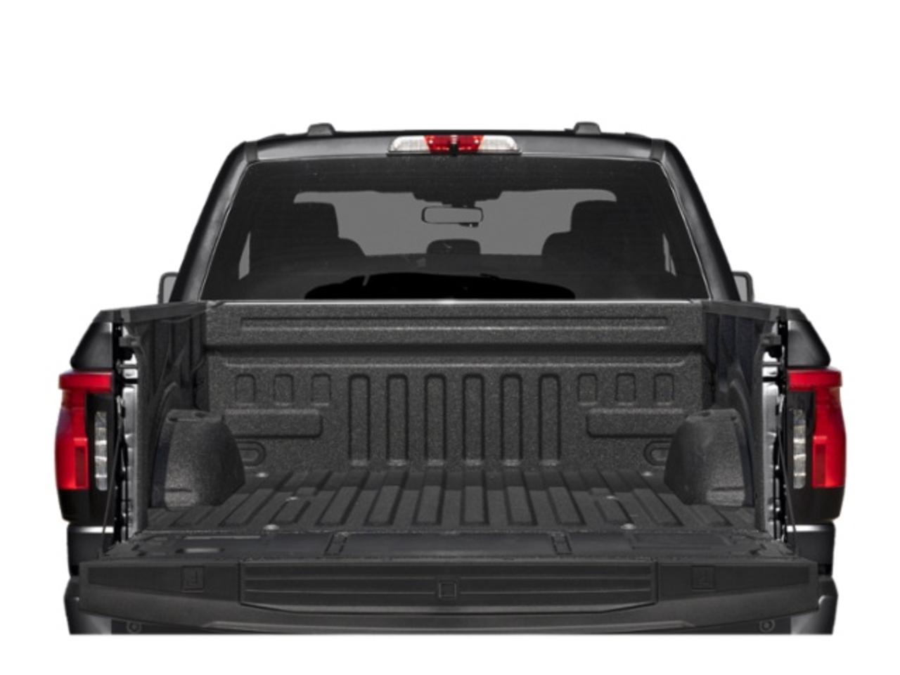 2024 Ford F-150 Lightning XLT Photo4