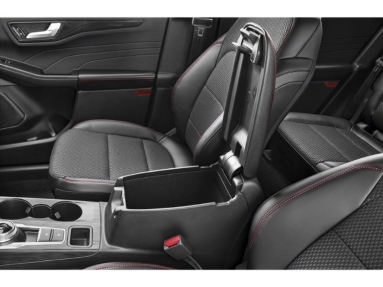 2024 Ford Escape ST-Line Photo