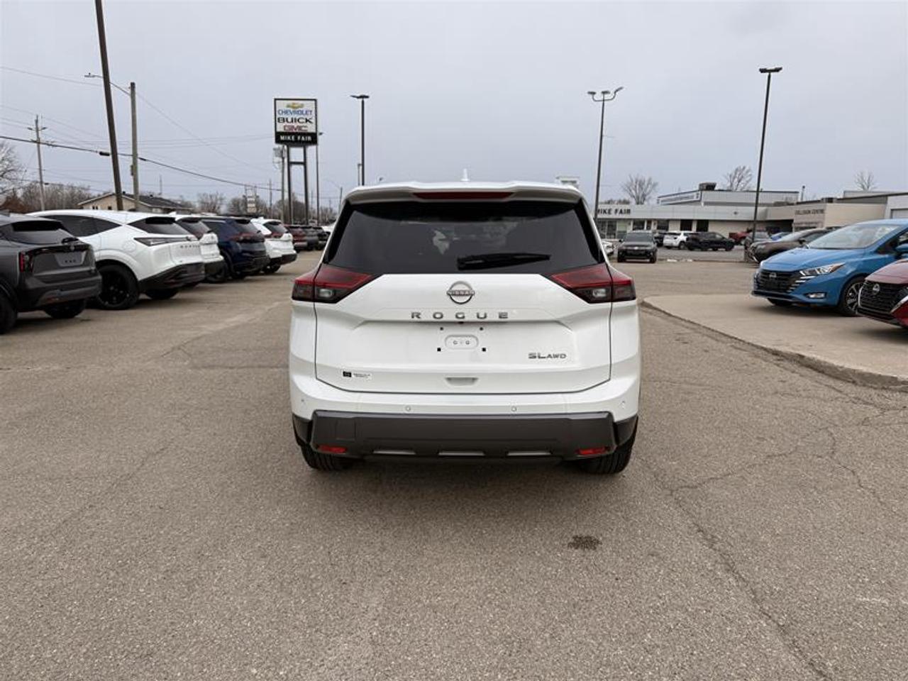 2024 Nissan Rogue AWD SL Photo