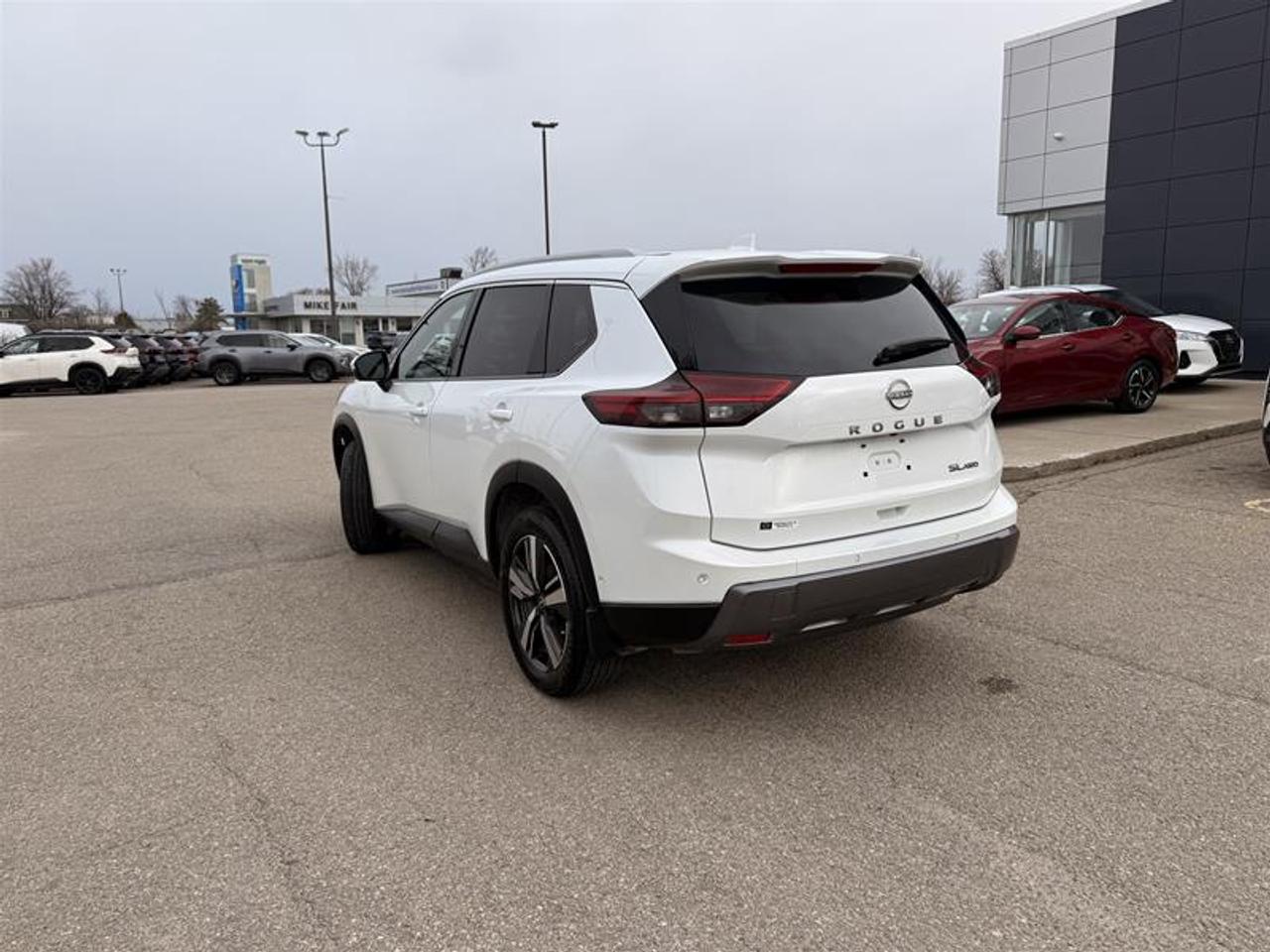 2024 Nissan Rogue AWD SL Photo