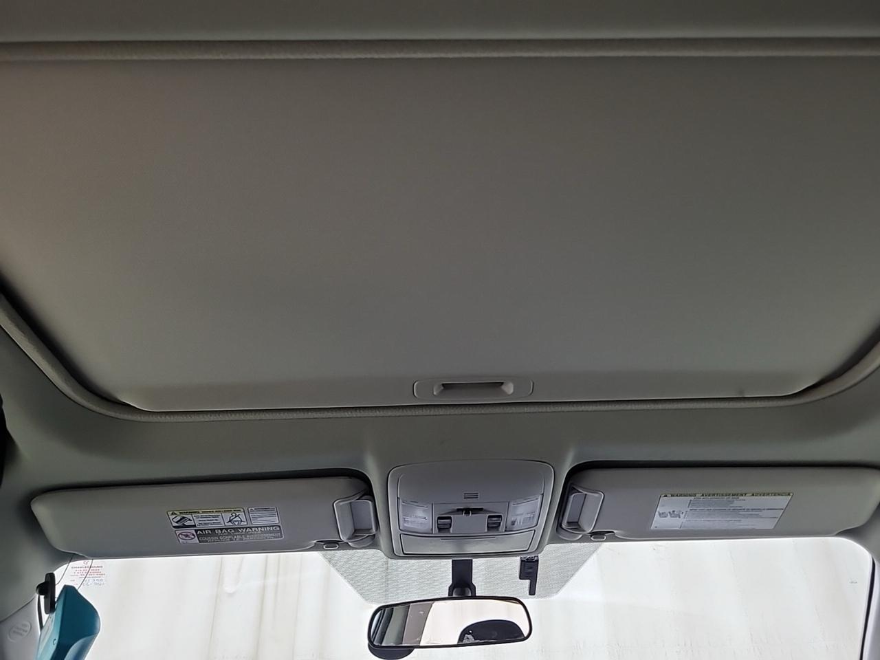 2016 Toyota RAV4 XLE AWD - Photo #8
