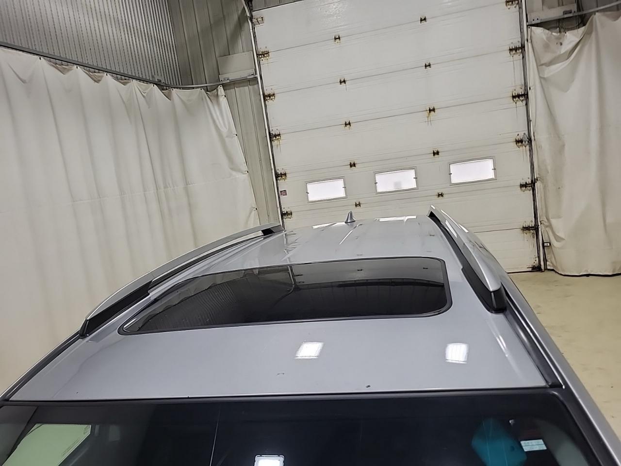 2016 Toyota RAV4 XLE AWD Photo