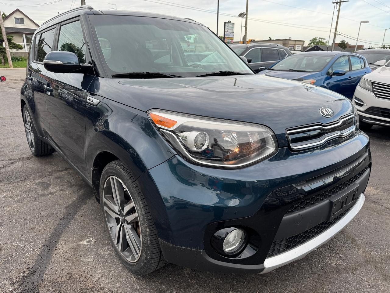 2018 Kia Soul EX Premium | NO ACCIDENTS | 28 SERVICE RECORDS Photo2