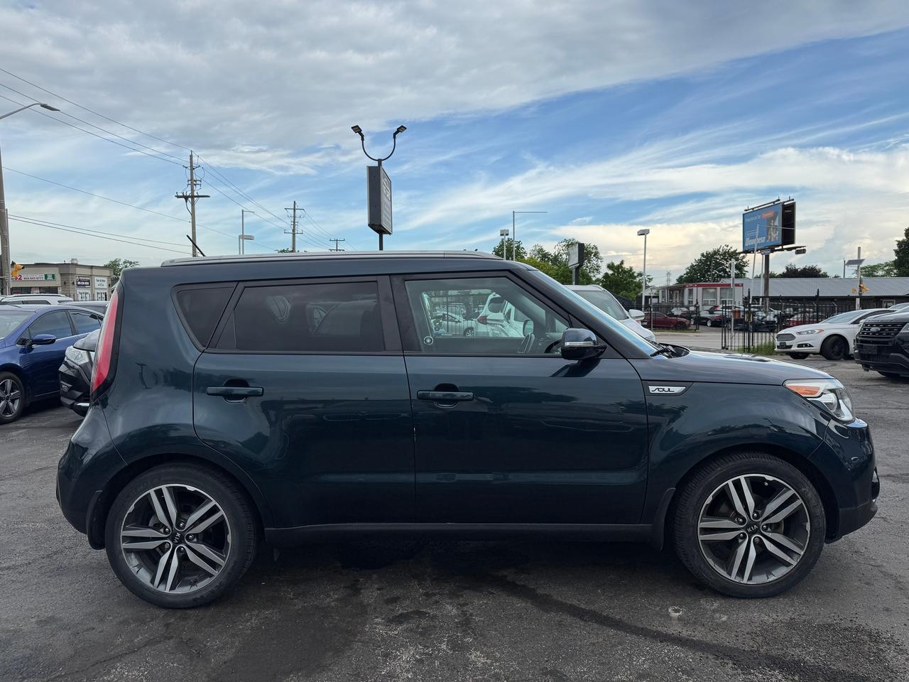 2018 Kia Soul EX Premium | NO ACCIDENTS | 28 SERVICE RECORDS Photo