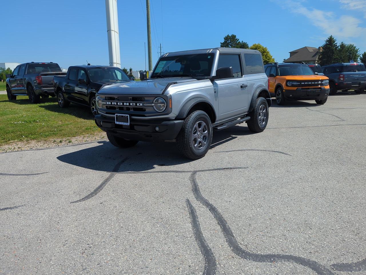 <p>This Ford Blue Advantage Vehicle includes:</p><ul><li>Reverse Camera</li><li>Remote Keyless Entry</li><li>Push Button Start</li><li>Air Conditioning</li><li>Power Windows</li><li>Auto High Beams</li><li>7 Speaker Sound System</li><li>3.73 Ratio Regular Axles</li></ul><p><span style=color: rgb(230, 194, 34);><strong>This vehicle is Ford Blue Advantage Gold Certified Which Includes:</strong></span></p><ul><li>172 Point Inspection Performed by Ford  Factory-Trained Technicians.</li><li>Vehicle mileage less than 130,000 KMS</li><li>24-month or 40,000-kilometre Extended Service Plan</li><li>2 Years of Complimentary 24/7 Roadside Assistance</li><li>20,000 Ford Rewards Points</li><li>Reconditioned Performed Using  Manufacturer-Authorized Parts</li><li>Special Financing Rates as low as 3.99%</li></ul>