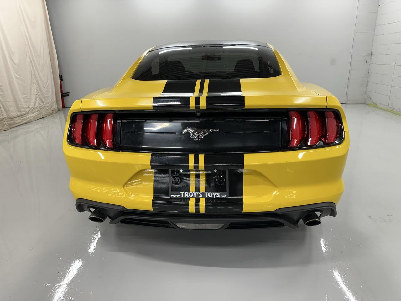 2018 Ford Mustang EcoBoost | LOW KMS | 2.3 L TURBO | BLUETOOTH Photo