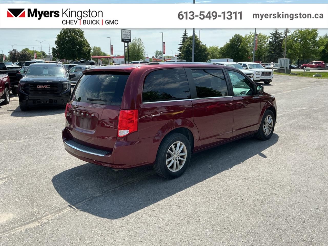 2018 Dodge Grand Caravan SXT Premium Plus  - Aluminum Wheels Photo3