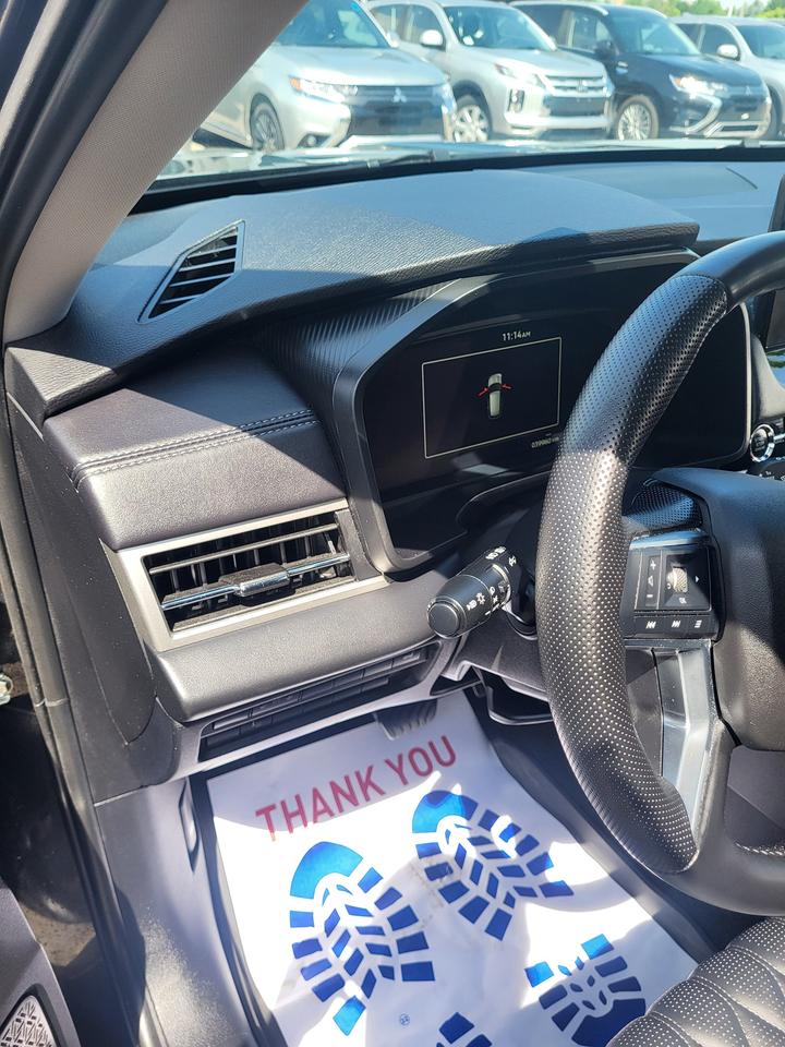 2025 Mitsubishi Outlander GT Photo