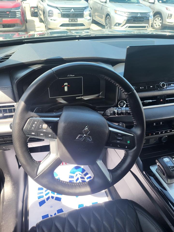 2025 Mitsubishi Outlander GT Photo