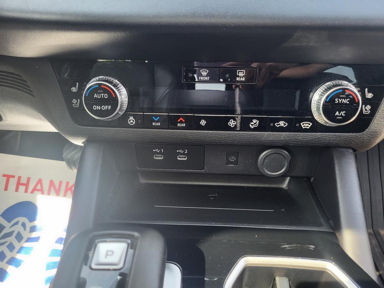 2025 Mitsubishi Outlander GT Photo