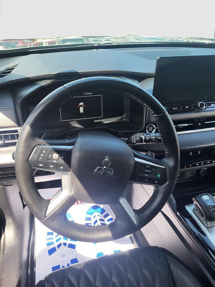 2025 Mitsubishi Outlander GT Photo