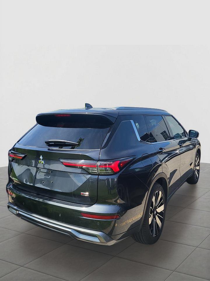 2025 Mitsubishi Outlander GT Photo