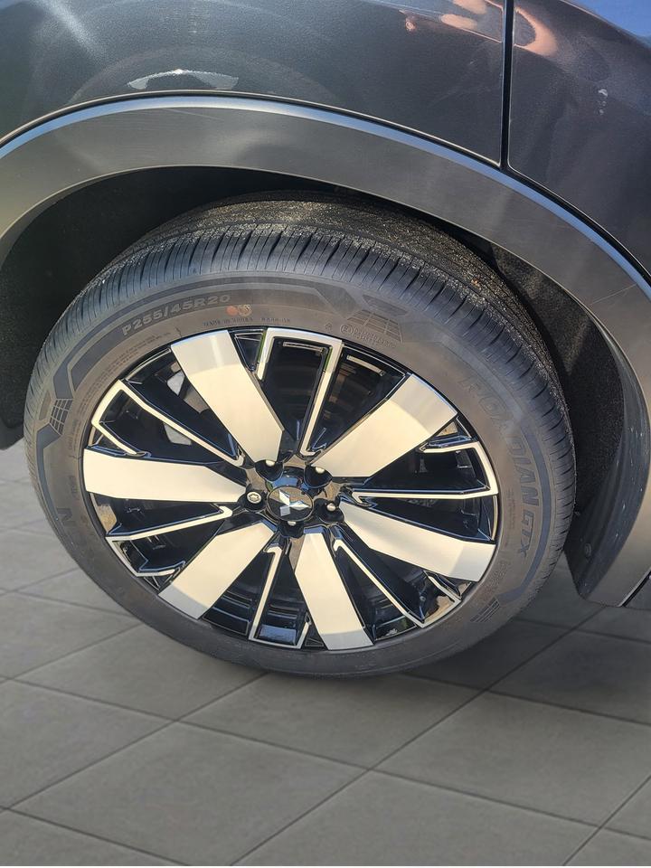 2025 Mitsubishi Outlander GT Photo
