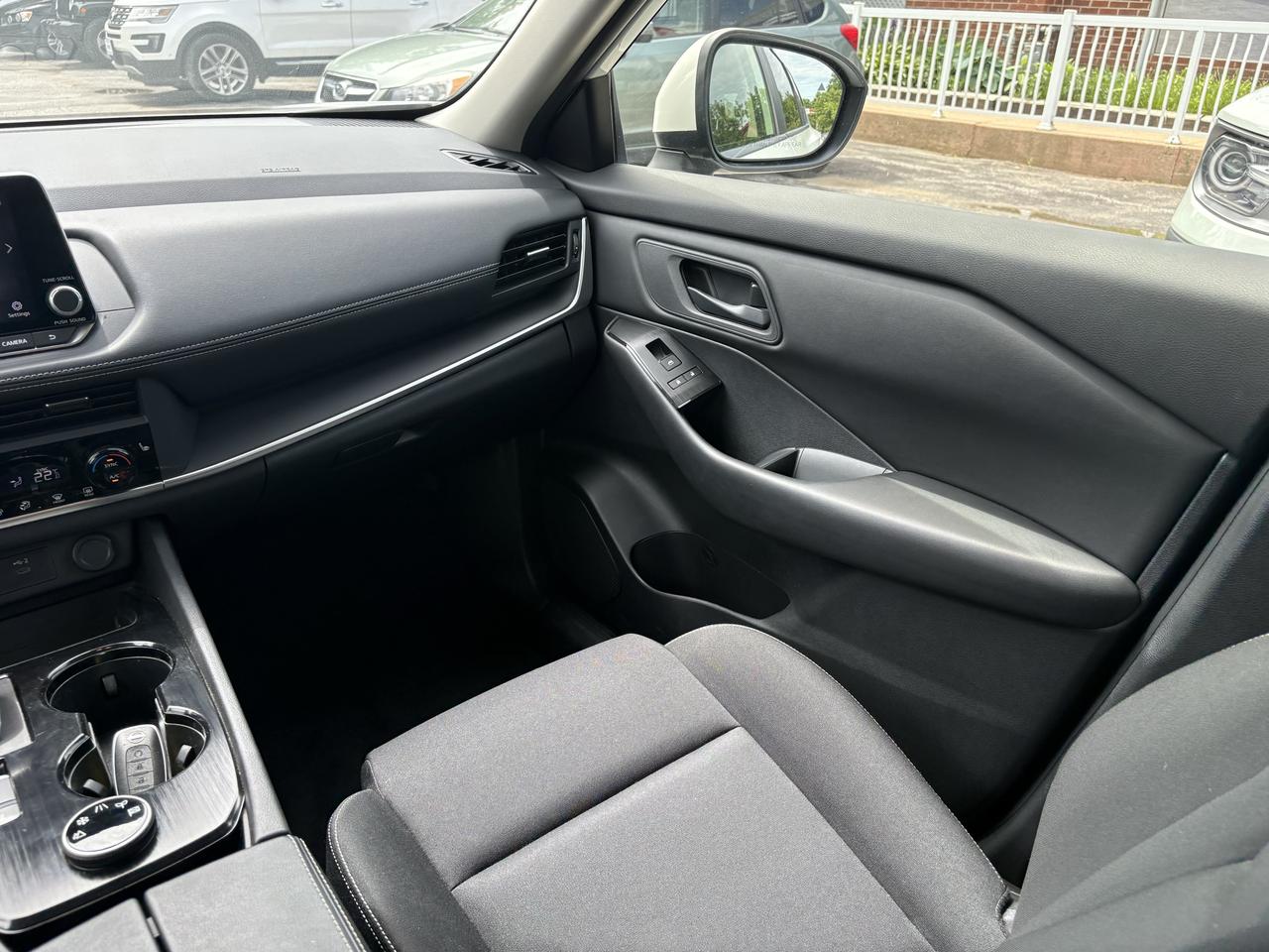 2024 Nissan Rogue S Photo