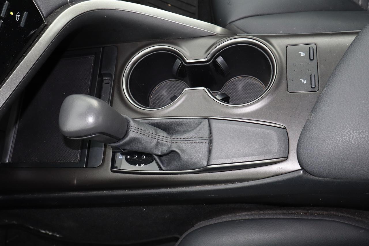 2024 Toyota Camry SE Auto Photo