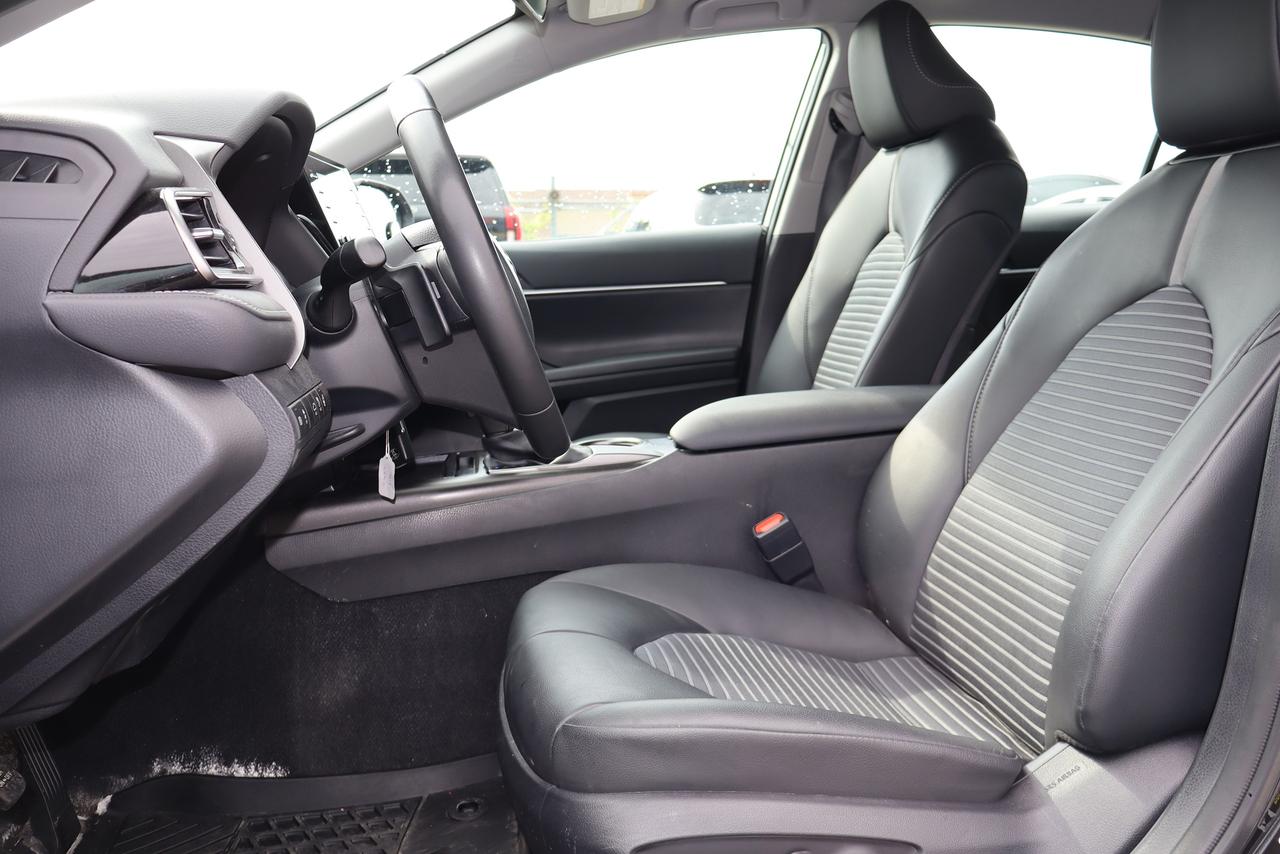 2024 Toyota Camry SE Auto Photo