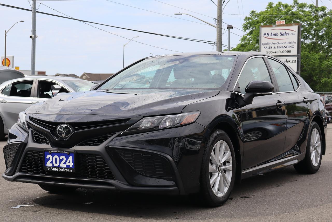 2024 Toyota Camry SE Auto Photo