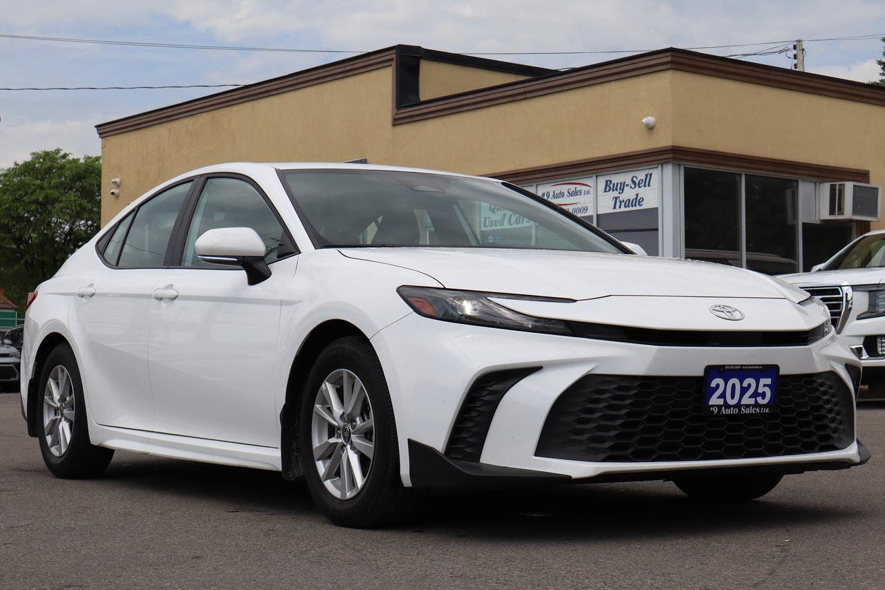 Used 2025 Toyota Camry SE Hybrid for sale in Brampton, ON