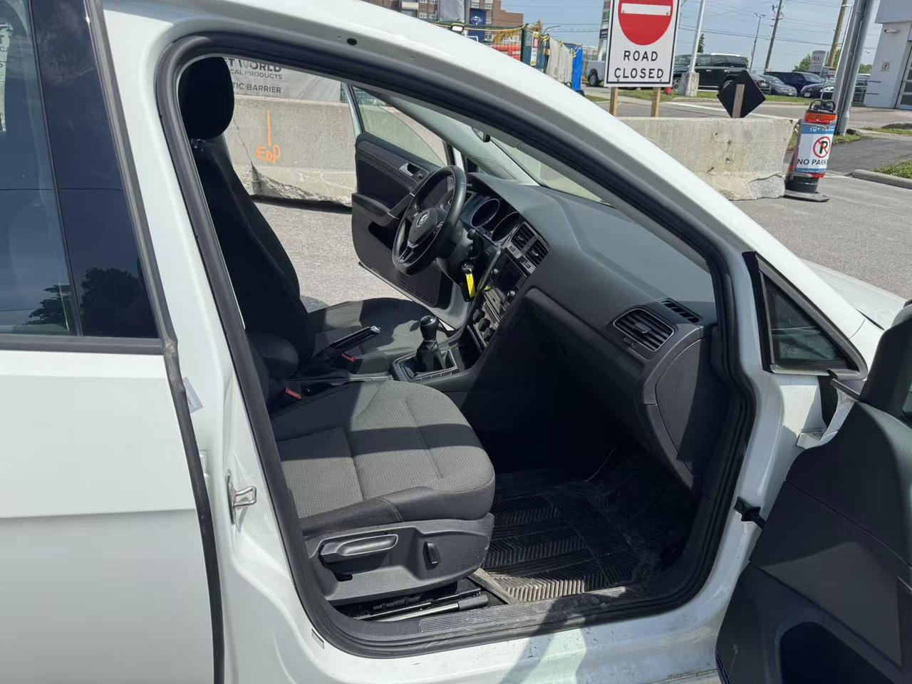 2019 Volkswagen Golf COMFORTLINE Photo