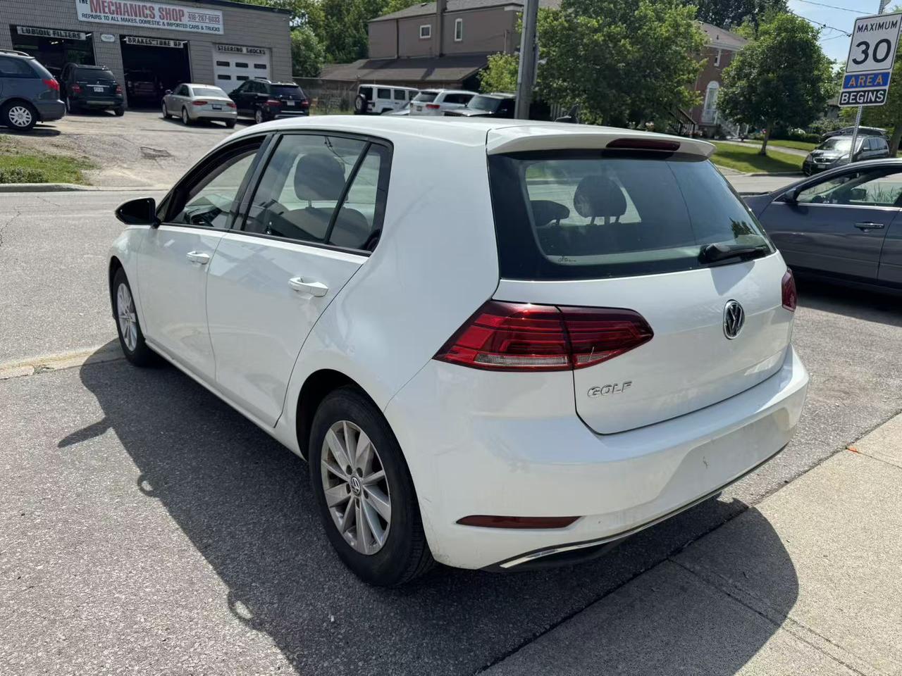 2019 Volkswagen Golf COMFORTLINE Photo4