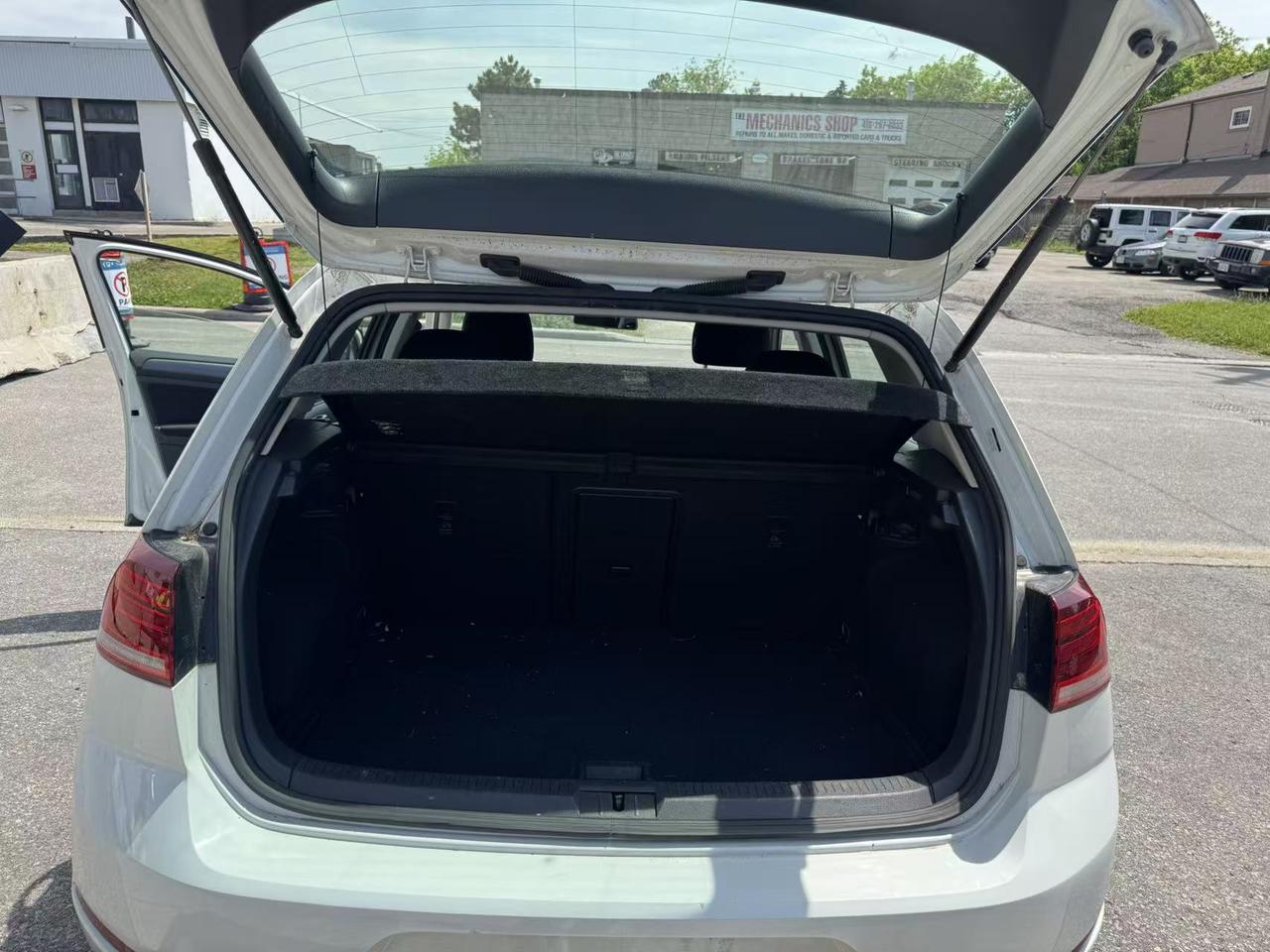 2019 Volkswagen Golf COMFORTLINE Photo