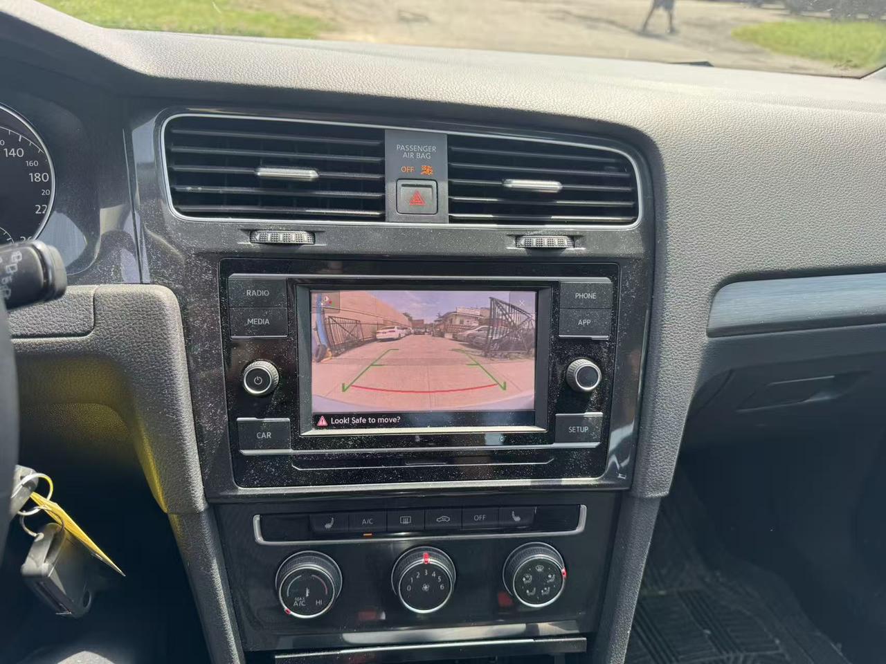 2019 Volkswagen Golf COMFORTLINE Photo