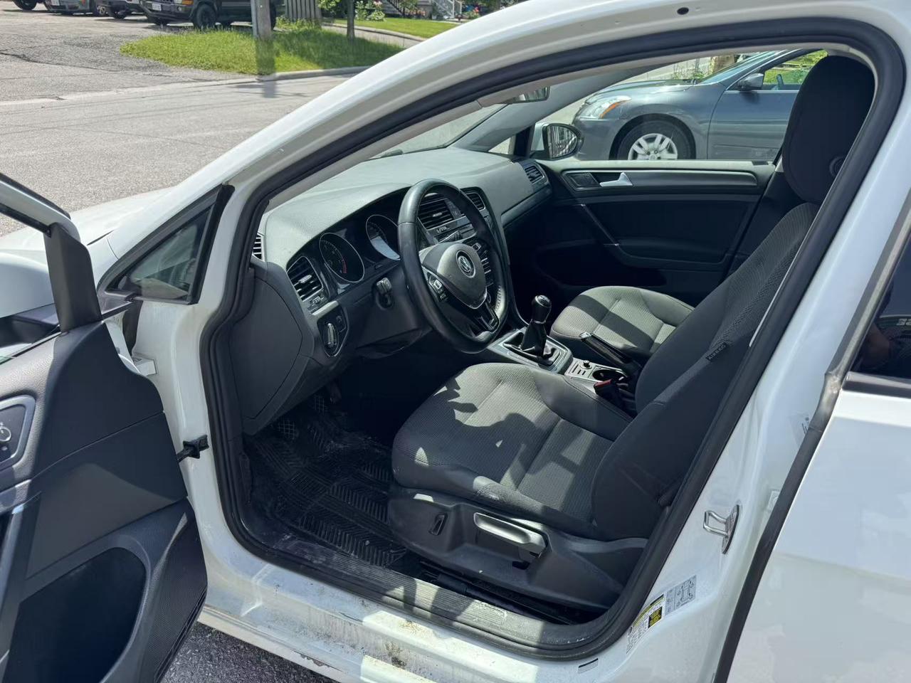 2019 Volkswagen Golf COMFORTLINE Photo