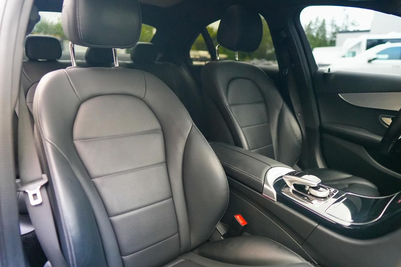 2017 Mercedes-Benz C-Class C300 4MATIC Sedan Photo